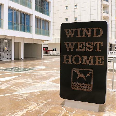 Windwesthome Dubai Exterior photo